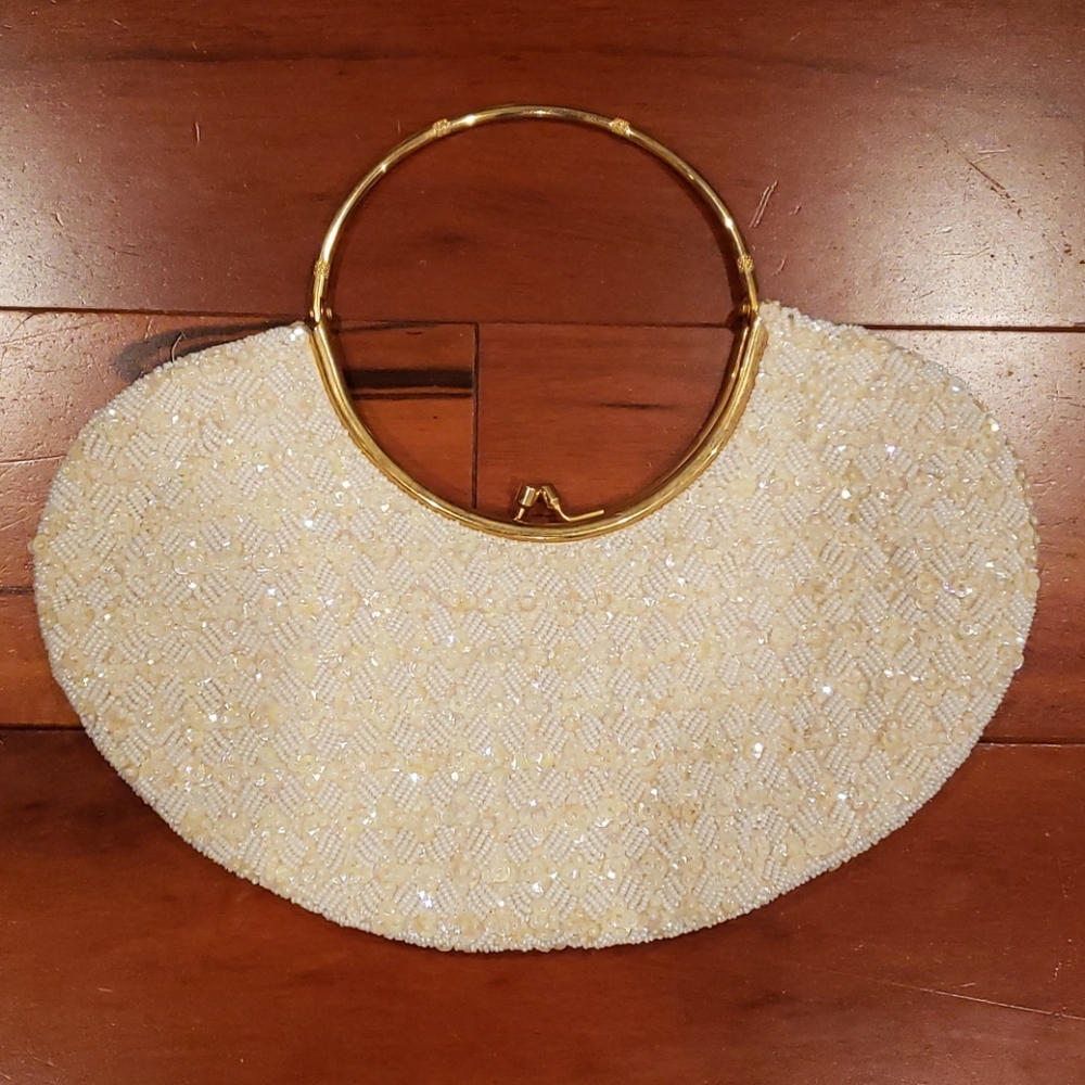 Vintage La Regale Ltd